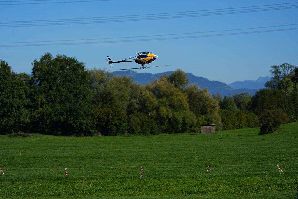 Flugschau MFV-Thal: Helikopter vorbeiflug